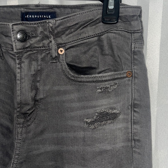 Aeropostale Men’s Charcoal Distressed Skinny Style Jeans - Picture 4 of 8